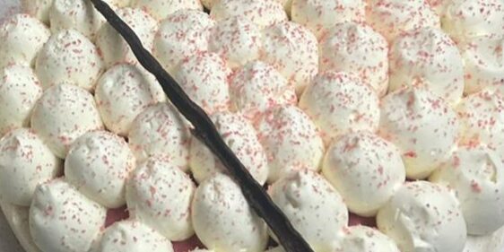 Pavlova vanille et framboise de Lorette, boulangerie artisanale à Paris