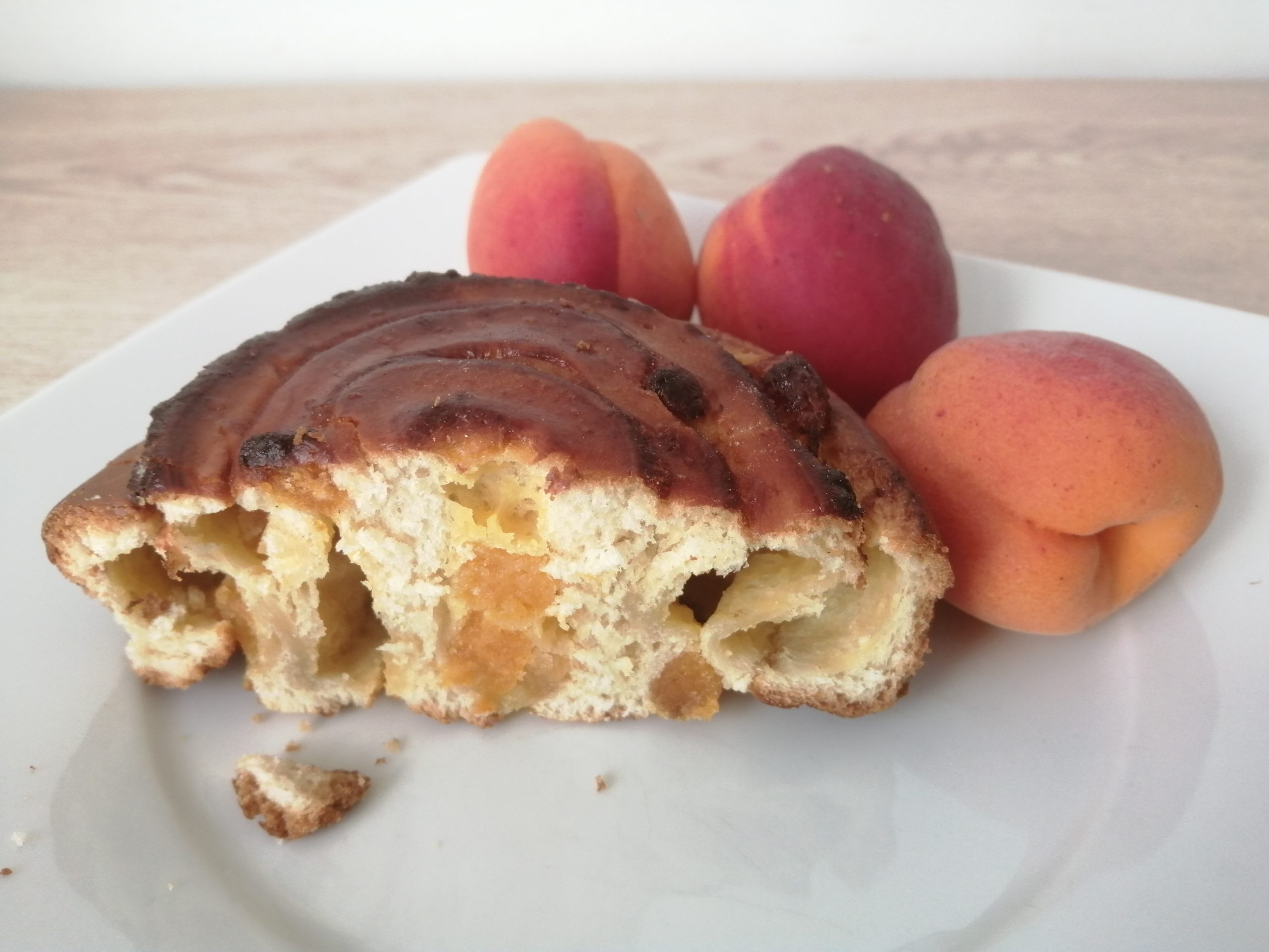 Roulé abricot romarin, viennoiserie de l’été