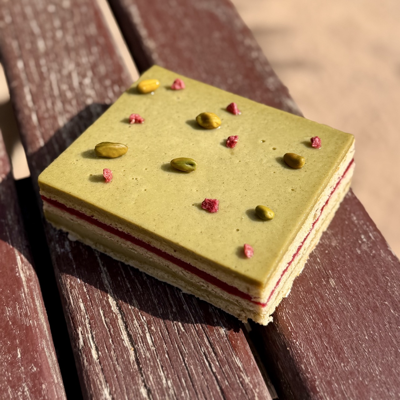 Le pistache framboise grand format